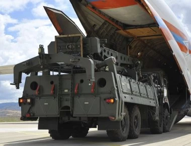 Χ.Ακάρ: Τα πρώτα τμήματα των S-400 έφτασαν σήμερα με 3 αεροσκάφη